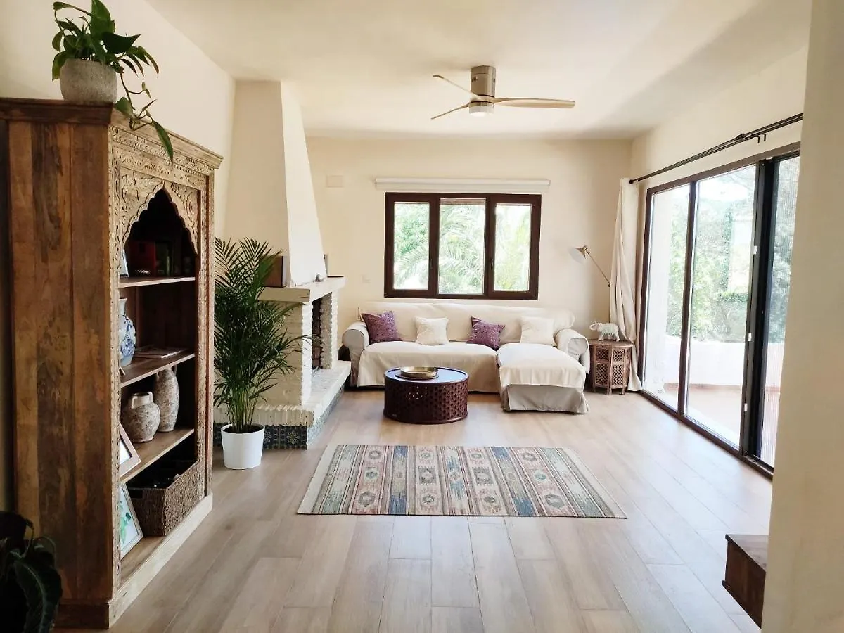 הוילה קורדובה Bonita Casa Blanca En El Bosque. ספרד