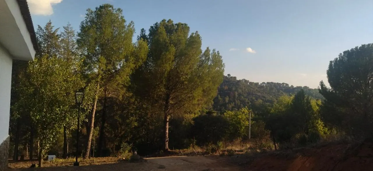 Bonita Casa Blanca En El Bosque. Villa Cordoba Spain