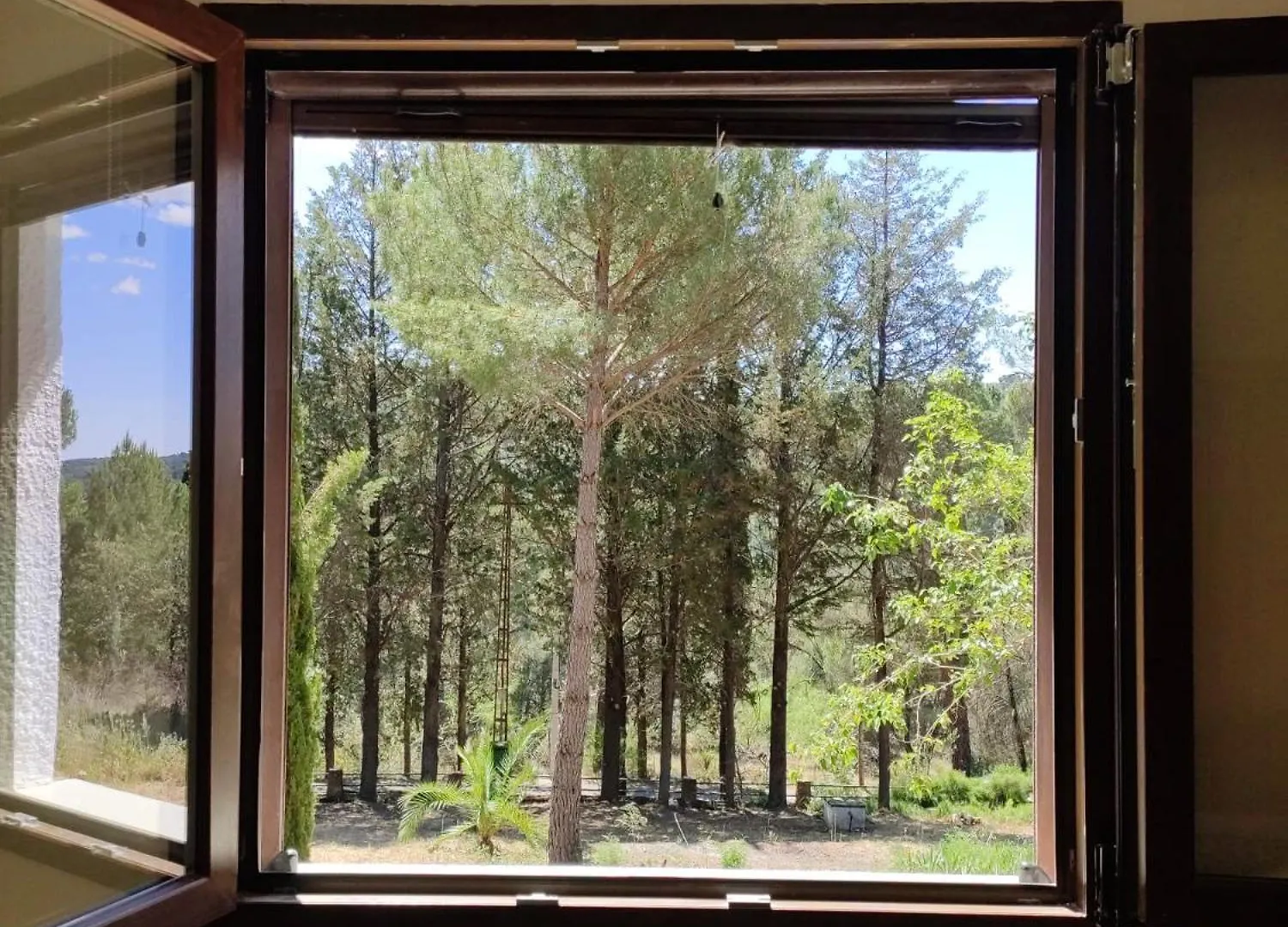 Bonita Casa Blanca En El Bosque. Villa Cordoba Chalet
